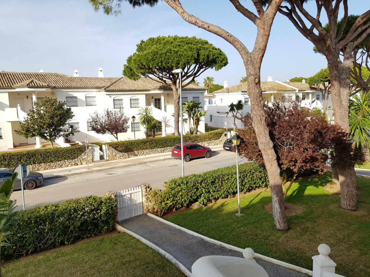 Apartamento Pinar Del Atlantico-La Barrosa Apartment Chiclana de la Frontera Exterior photo